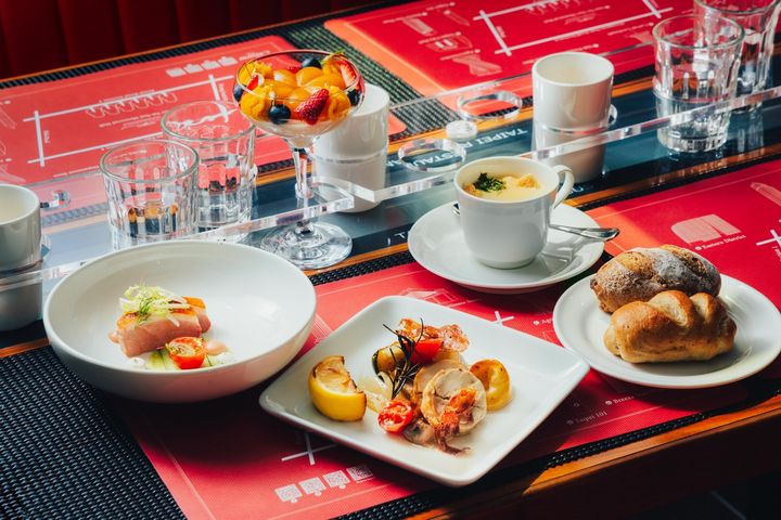 臺北市雙層餐車第六季上線!攜手君悅酒店推歐風饗宴