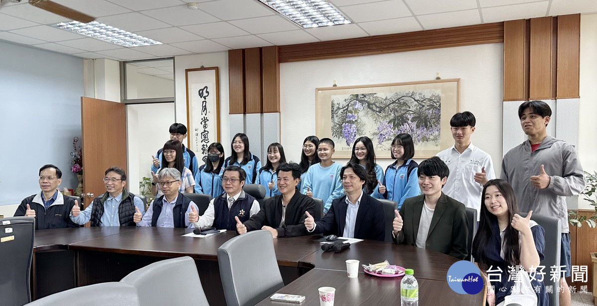 南投高中師生在多元競逐表現優異。（記者扶小萍攝）