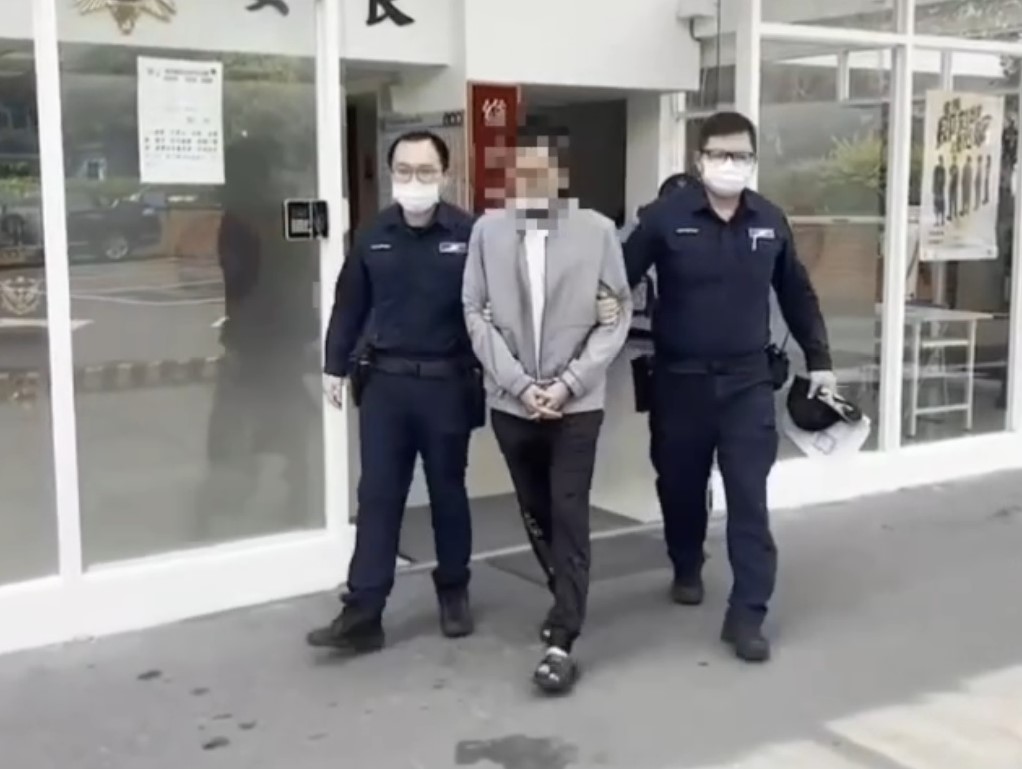 為了自清刮車內白粉給警驗 44歲男破功還查獲餅乾罐藏吸食器 84 43567