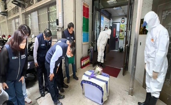 除了鞠躬,還能為「狒狒之死」做些什麼?
