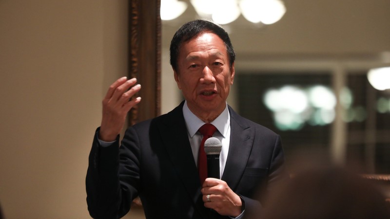 郭台銘出席華府地區「玉山科技協會」舉行的爐邊談話,指台灣經濟不能依賴中國,須分散東南亞,與美日整合。中央社