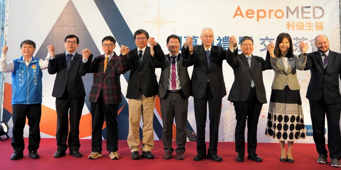 利優生醫開幕及交流茶會 楊文科與吳敦義出席剪綵