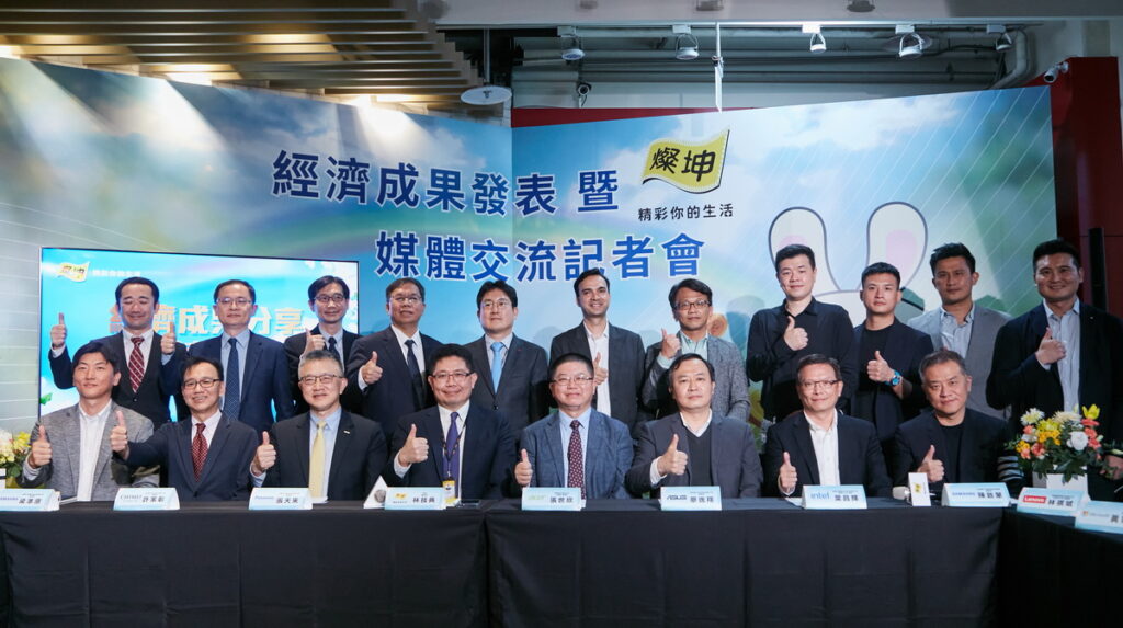 燦坤號召在3C業界指標品牌大廠聯合發起,共同提出燦坤獨家『加倍兔回饋方案』。(燦坤提供)