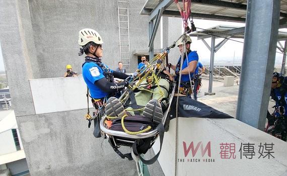 高雄仁武消防弟兄高空繩索技術  挑戰自我極限
