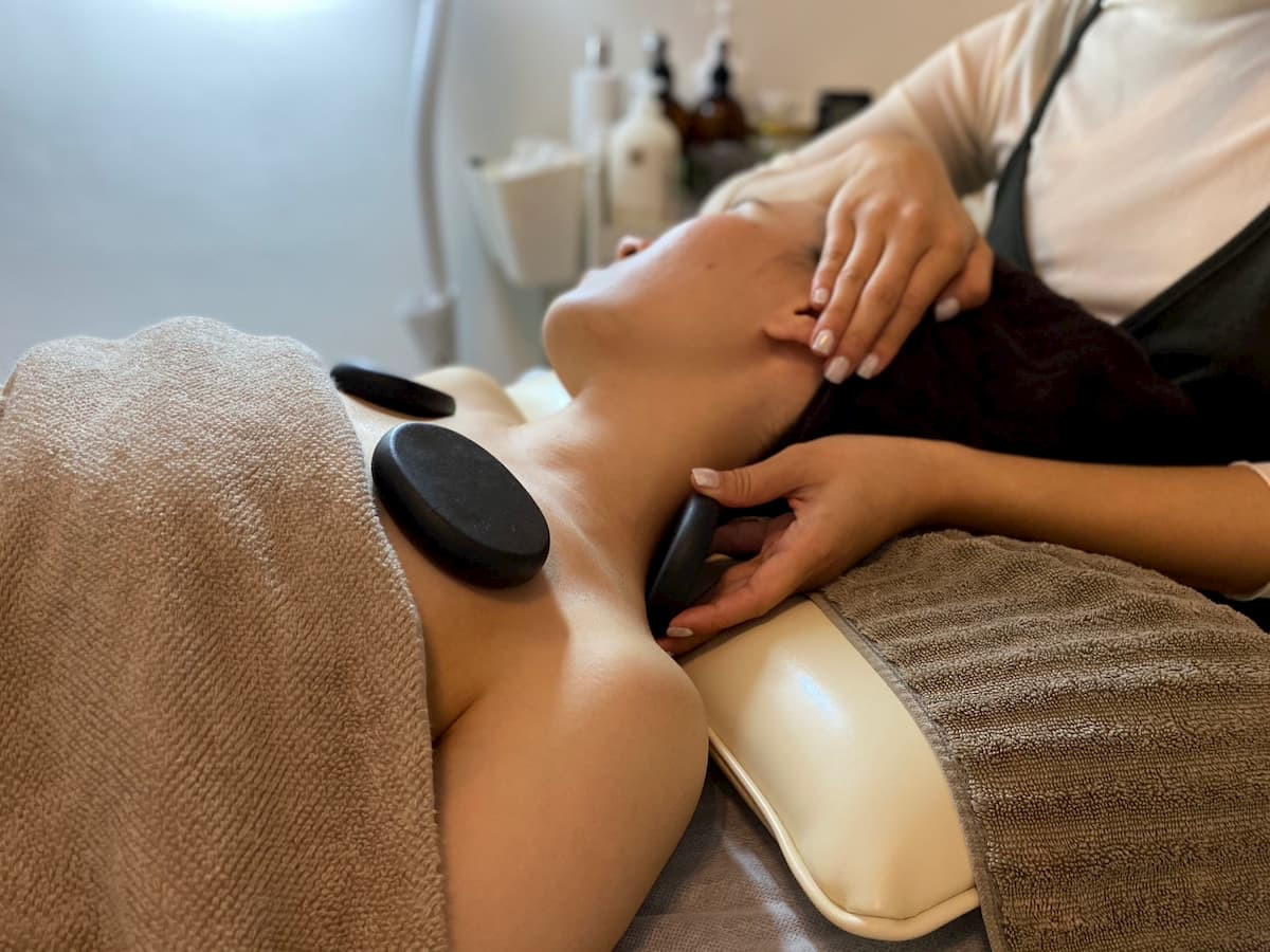 釉 Beauty salon巷弄內的放鬆小天地,不推銷,用純手技帶來舒適的美體美容體驗。(圖/釉 Beauty salon)