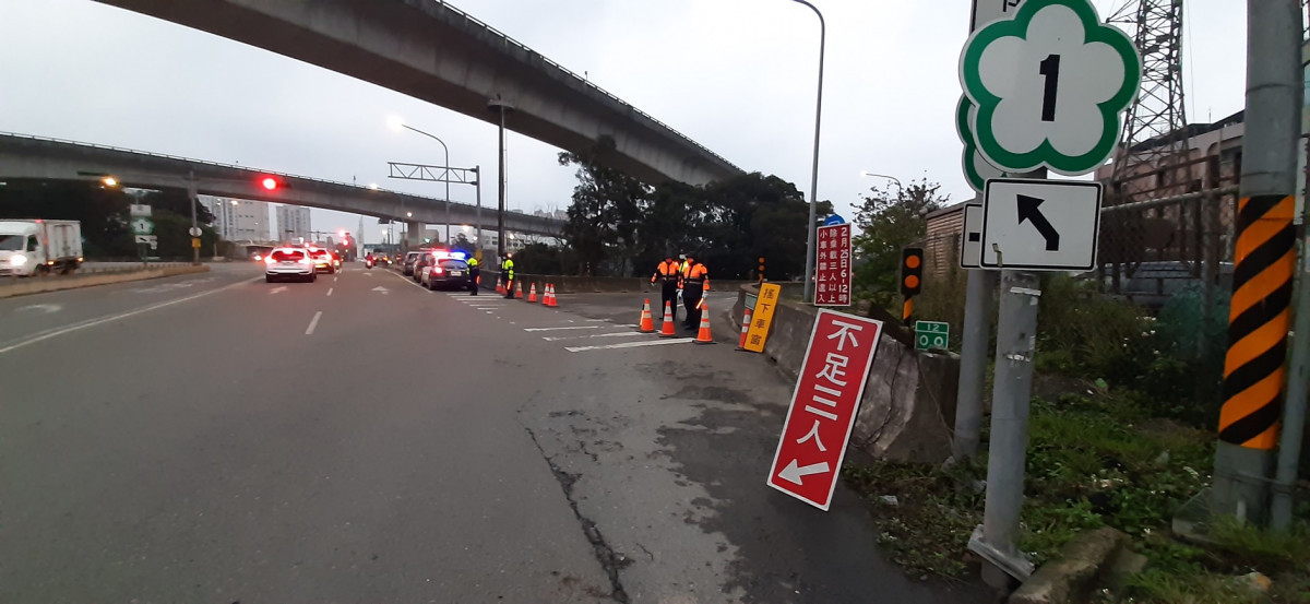 楊梅警分局提供了清明掃墓、假期旅遊等交通重點,讓楊梅區及新屋區鄉親有充足的資訊避開車潮。<br /><br /> <br /><br />