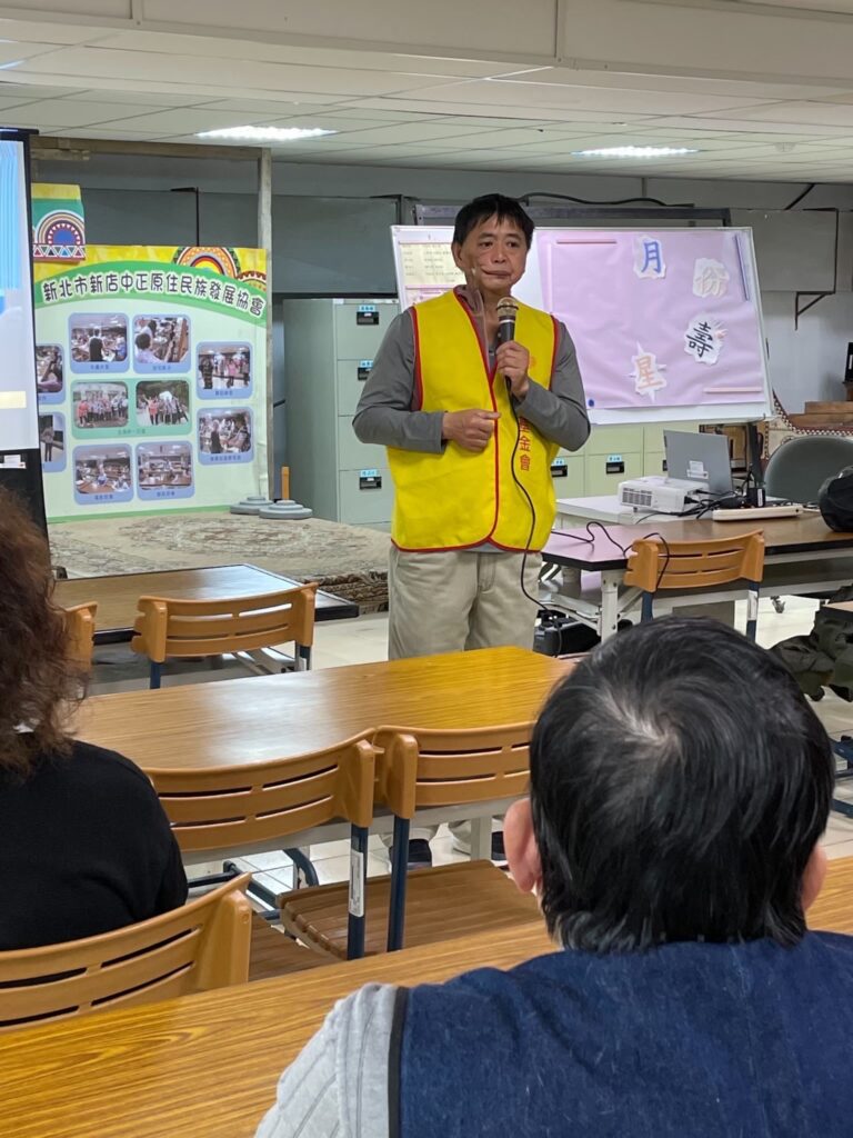 永安大哥至社區對民眾宣導口腔癌預防,陽光基金會提供
