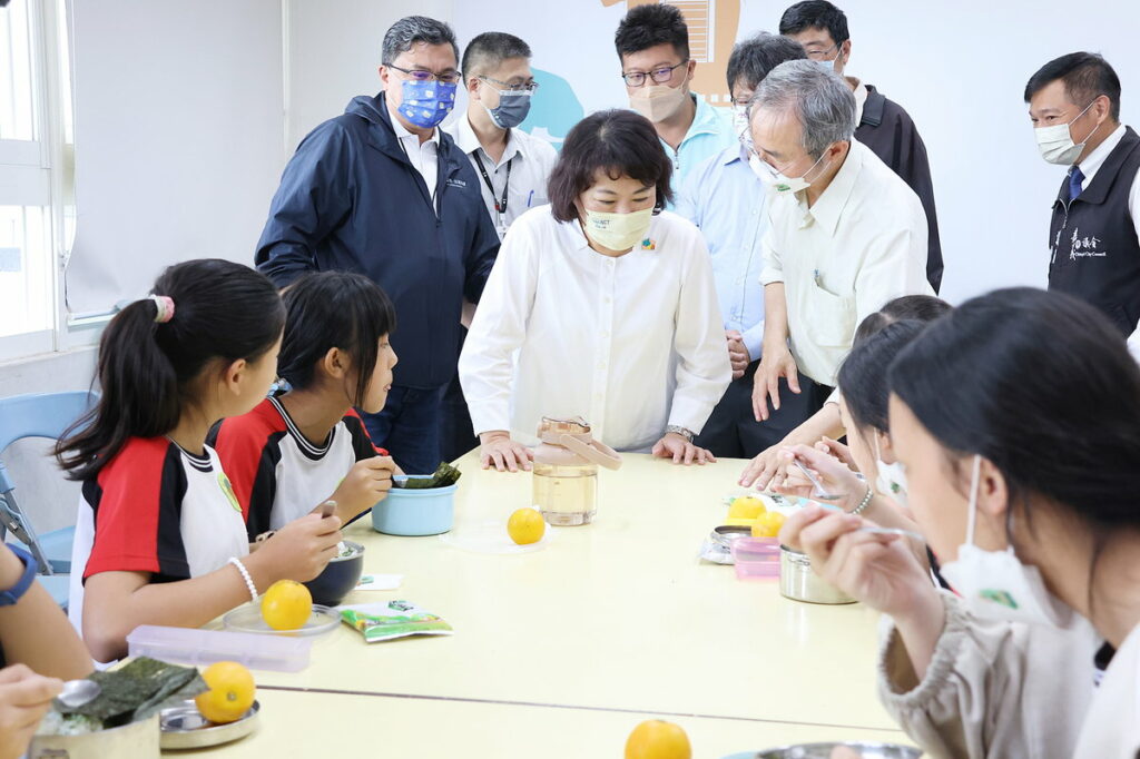 市長關心學童午餐
