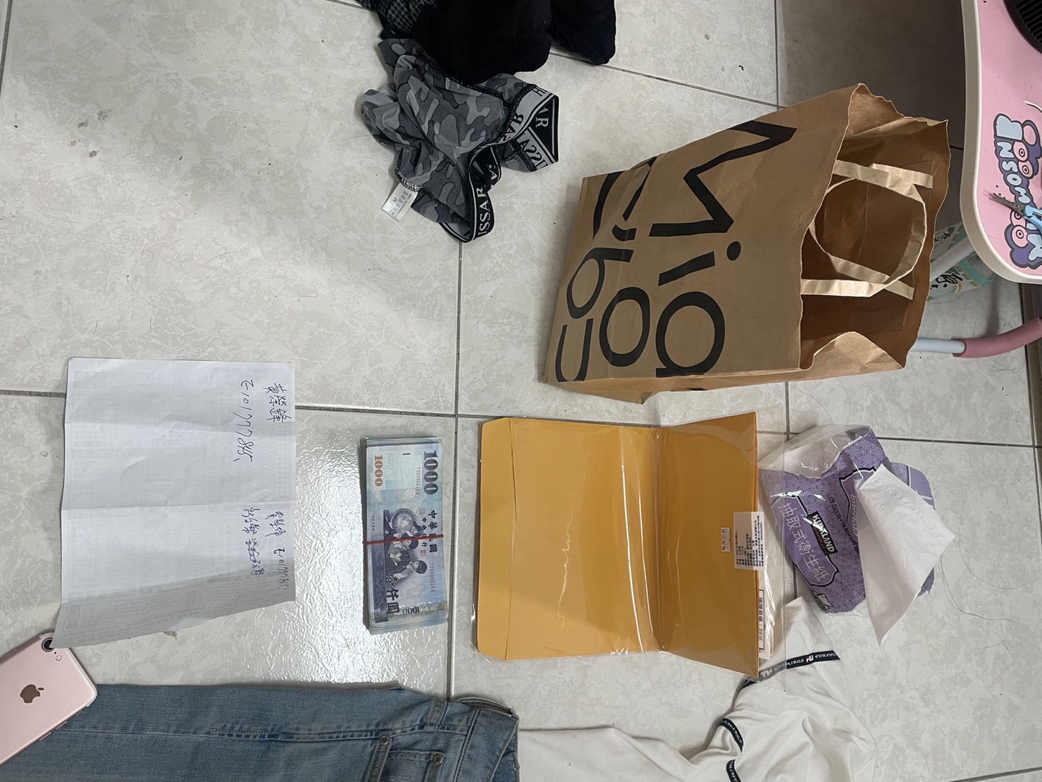 假檢警老梗騙很大小港警循線火速逮車手