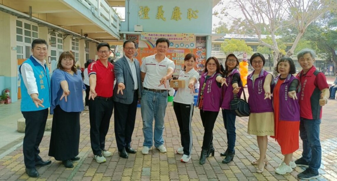 校慶揭櫫品德教育   昔日的三軍子弟小學齊步「重塑四維，再造武德」