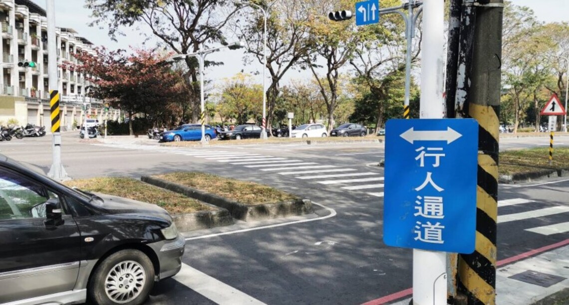 3/31起汽車行經行人穿越道未停讓行人   加重罰鍰至3,600元
