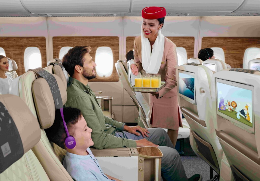 阿聯酋航空屢獲殊榮的ice機上娛樂系統提供各種兒童節目、上百個音樂頻道,及高達100種電子遊戲