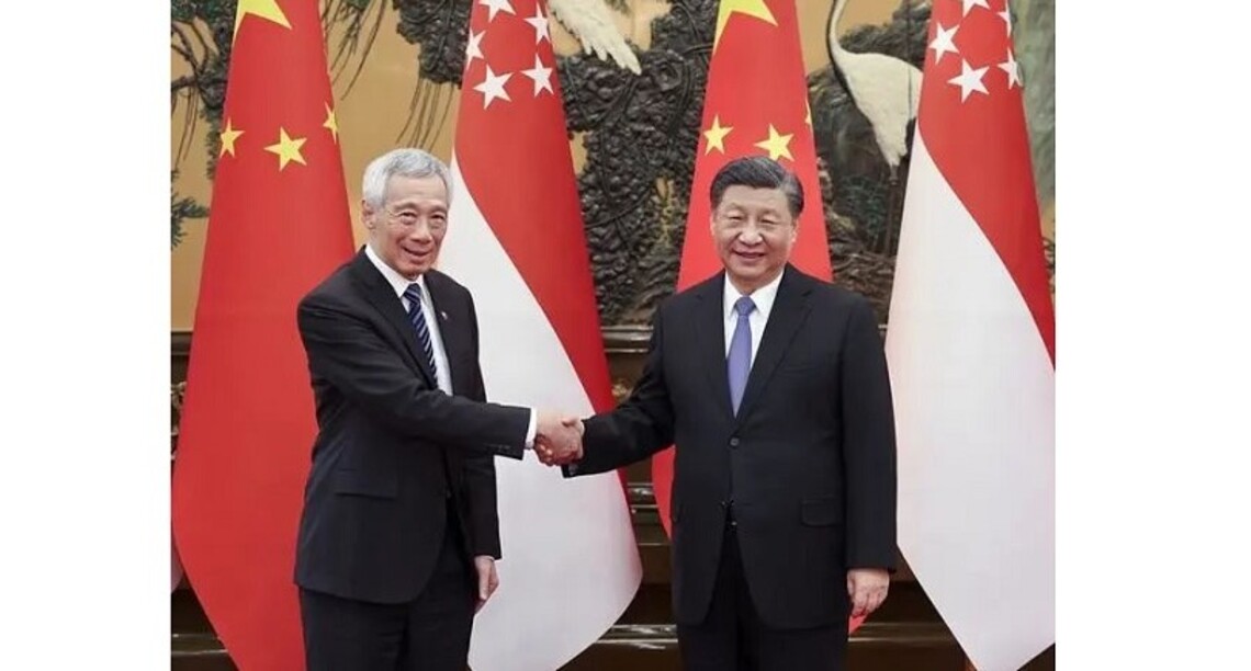 習近平會見新加坡總理李顯龍