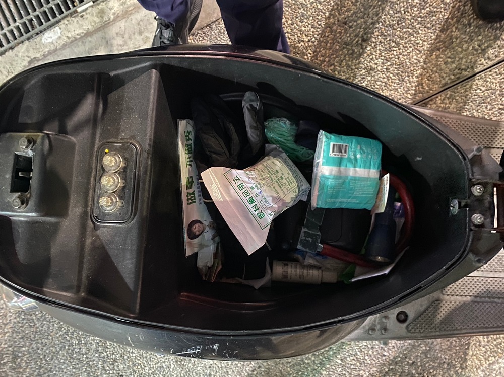 眼科藥袋裝毒咖啡包 防制車手勤務警意外查獲毒品 86 S 3661855
