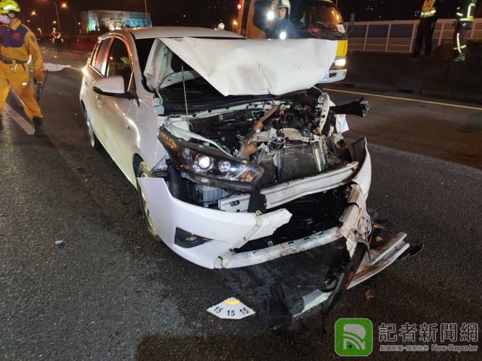連假國道驚傳死亡車禍!國道1號今凌晨7連撞一團釀2死慘劇