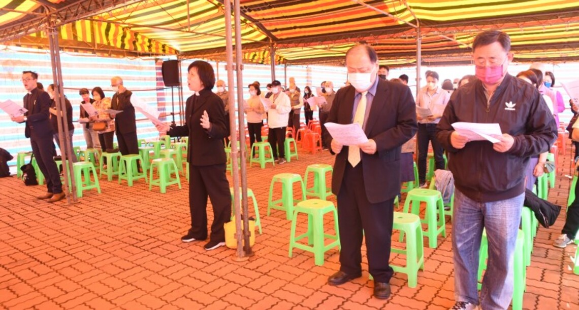 慎終追遠 陳光復出席基督教聯合省墓思親禮拜