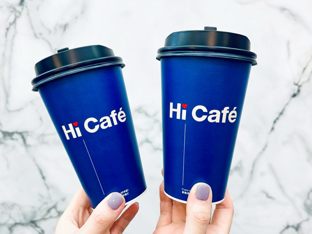 開工日限定!萊爾富於4月6日推出Hi Café大杯美式、大杯拿鐵加10元多1件優惠。