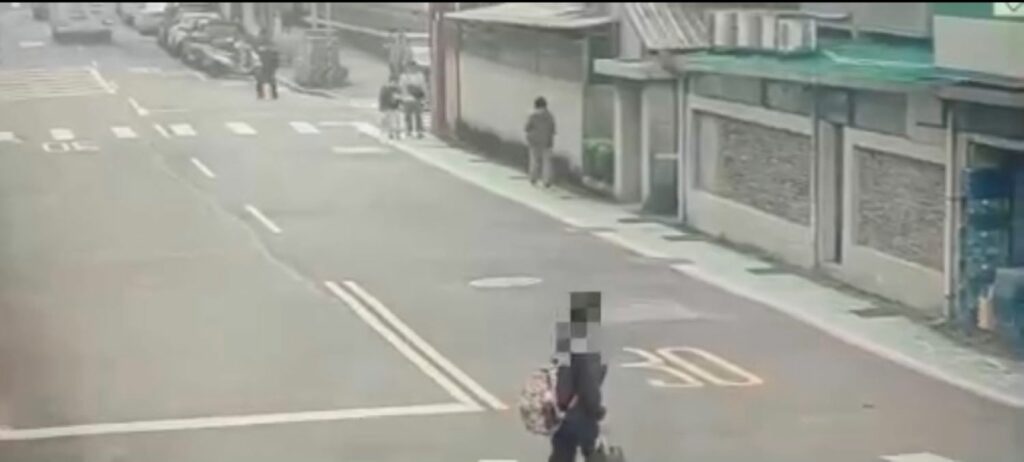 男童怕責罰在外逗留