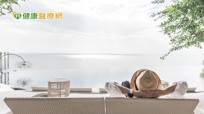 與本能同方向的輕鬆生活法 中西醫專家教你《養氣》