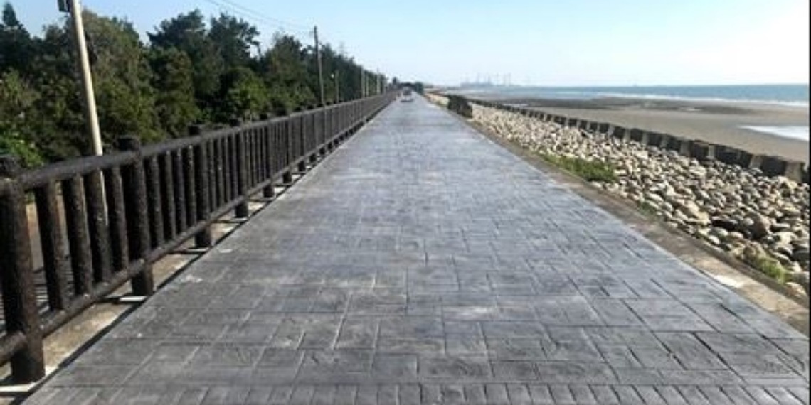通霄鎮濱海景觀堤頂營造工程     陳超明助爭取經費估6月完工