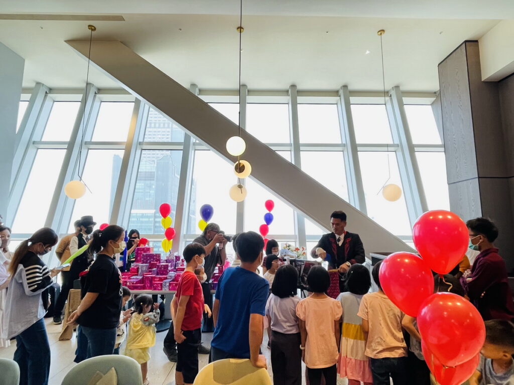 高雄慈善家孫先生與承億酒店在兒童節共同舉辦公益餐會