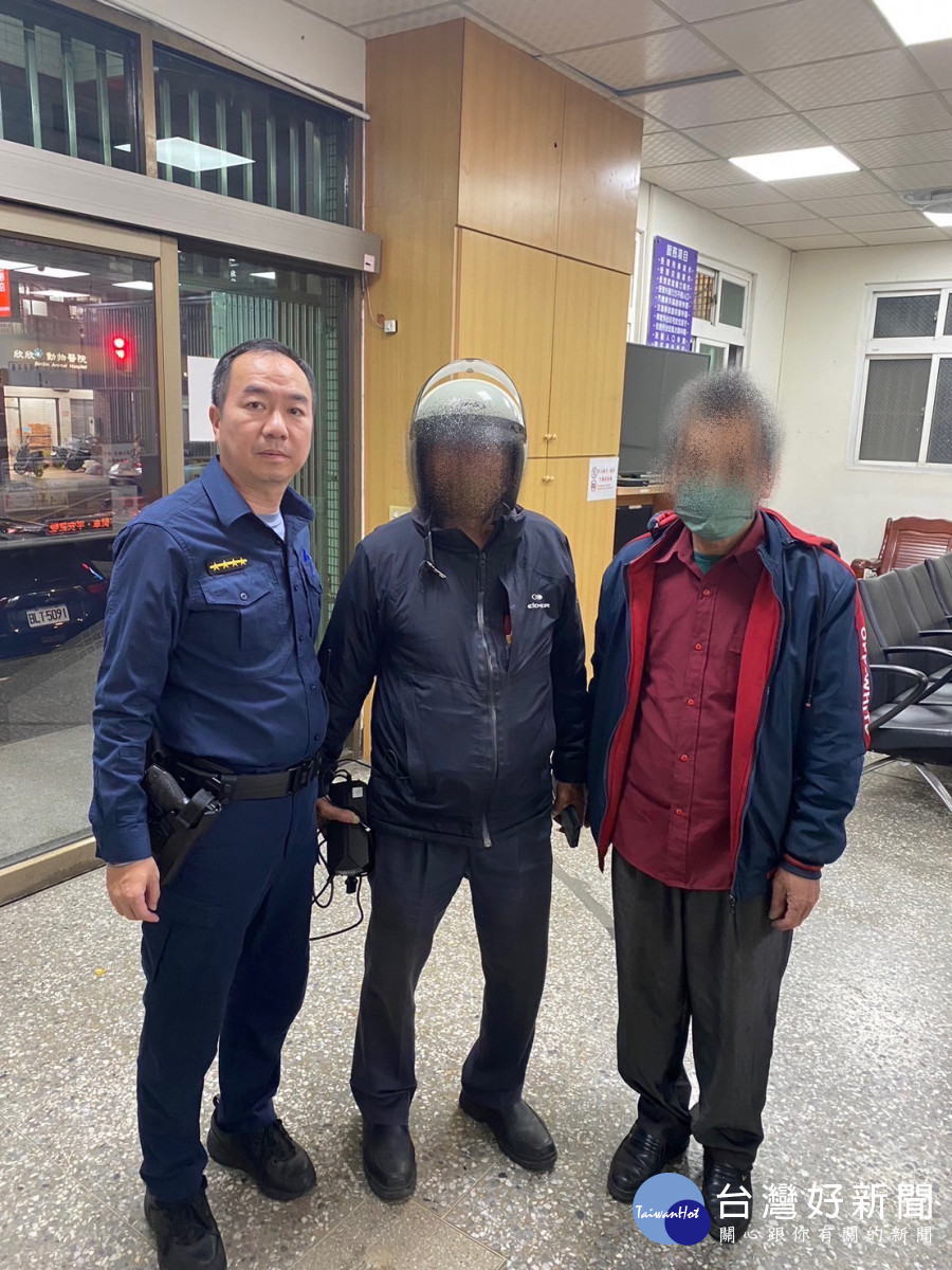 龜山警關懷失智老人，呼籲家屬注意預防走失。<br /><br /> <br /><br /> 