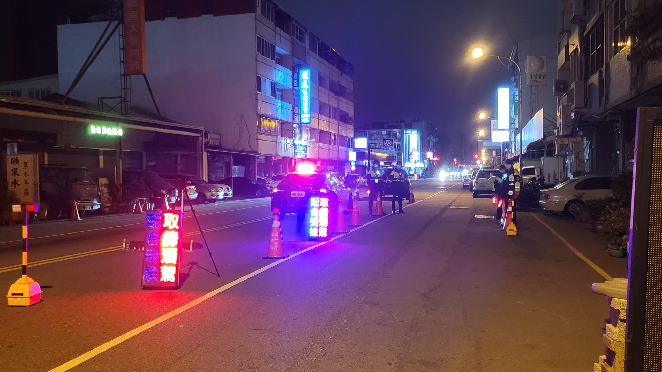 中市警二分局自3月30日晚間起至4月5日止,連續7天執行「取締酒後駕車大執法」。(圖/記者謝榮浤翻攝)