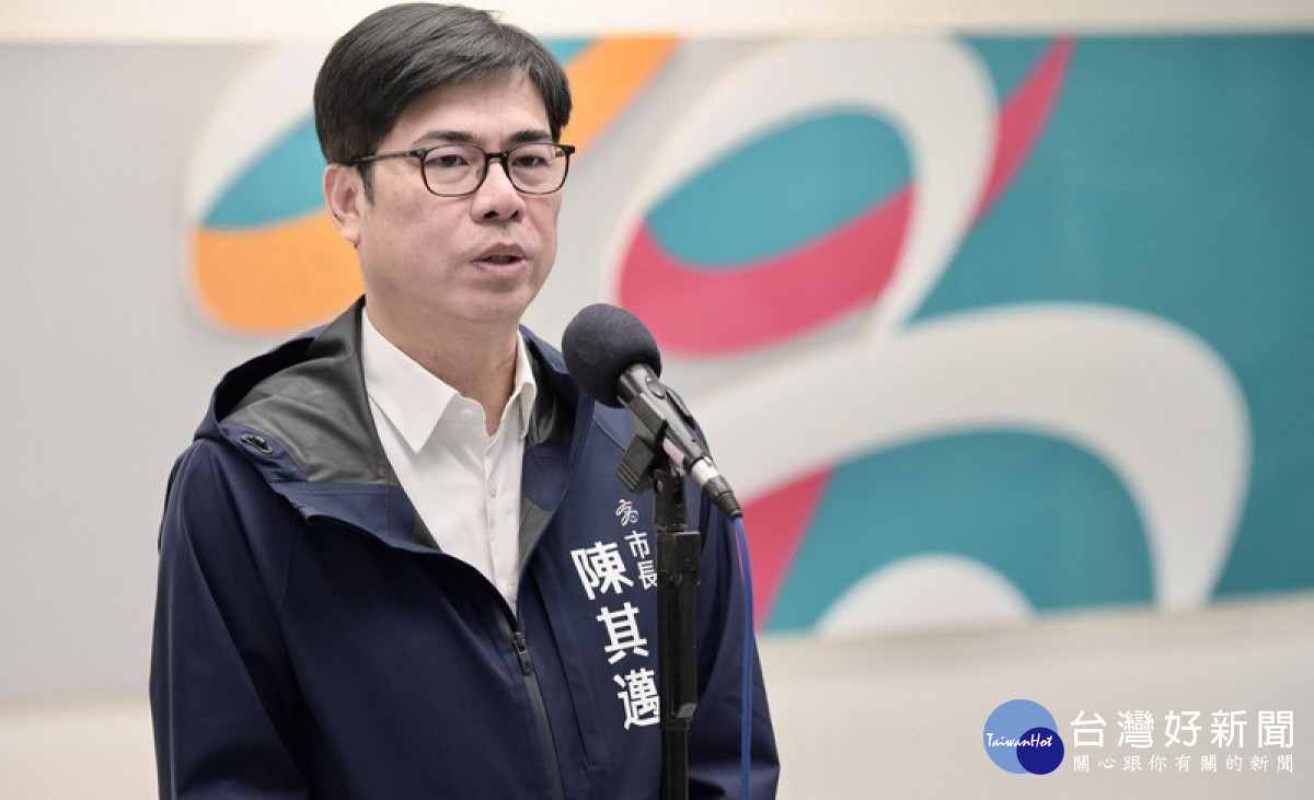 ▲陳其邁表示近期將密切監控鳳梨產銷價格，加強國外市場行銷與通路開發。（圖／記者 許高祥 翻攝）