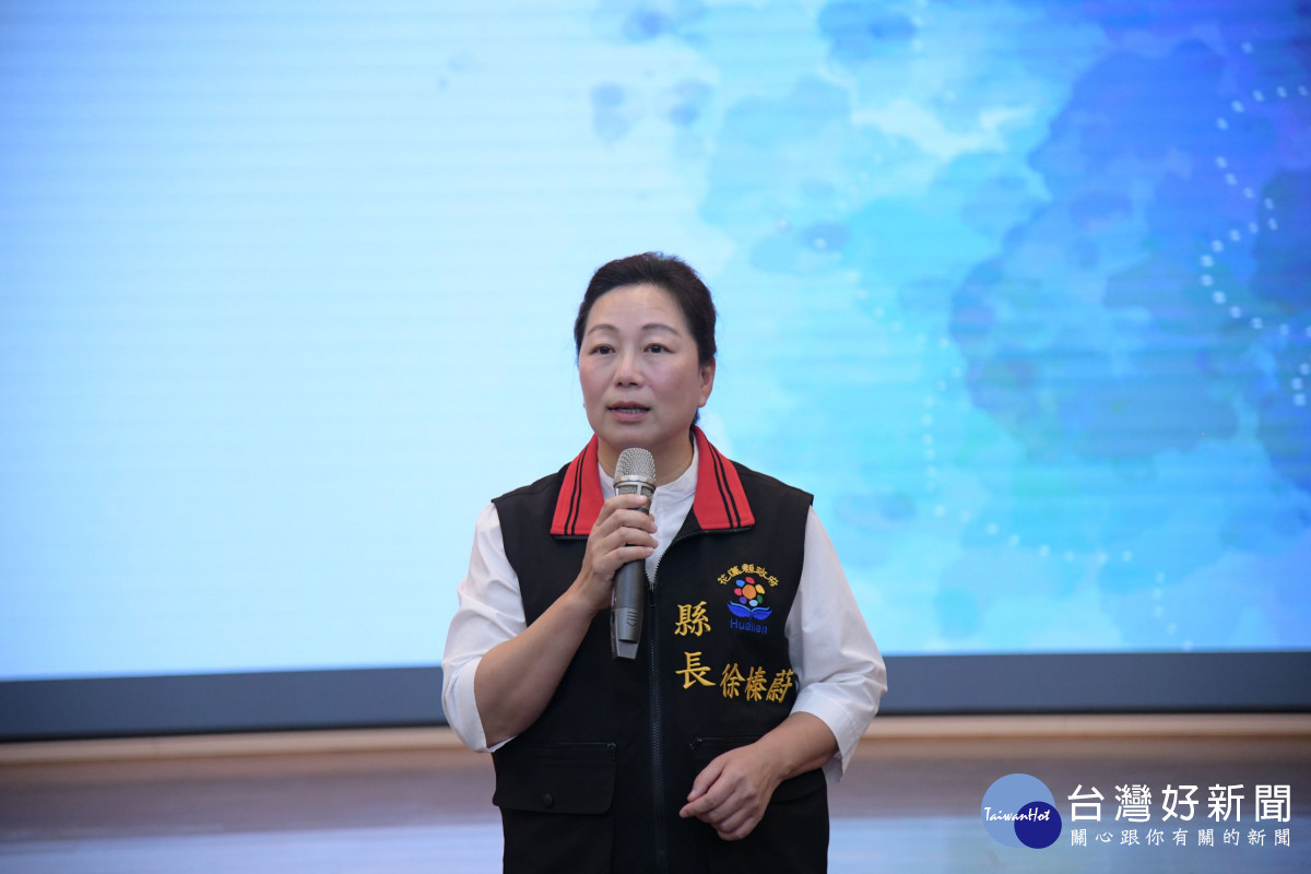花蓮縣府四月份升旗典禮　徐榛蔚勤勉同仁發揮自我價值、造福鄉里