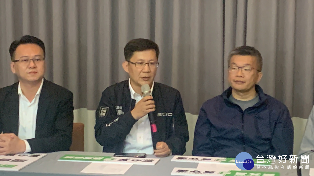 立委張廖萬堅跟黃守達同樣有參加學運的背景,希望他接棒黃國書文教立委工作。曾雪蒨攝