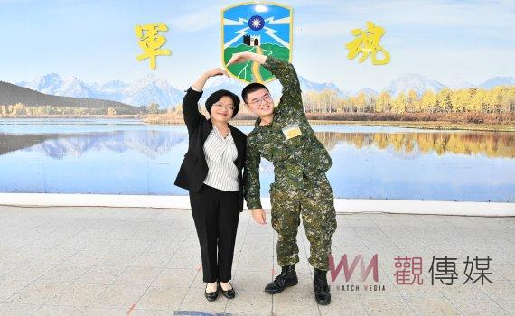 中共心軍演!心繫子弟兵 縣長媽媽探視入營服役縣籍子弟兵