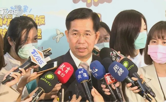 潘文忠是在唱戲給誰聽？！