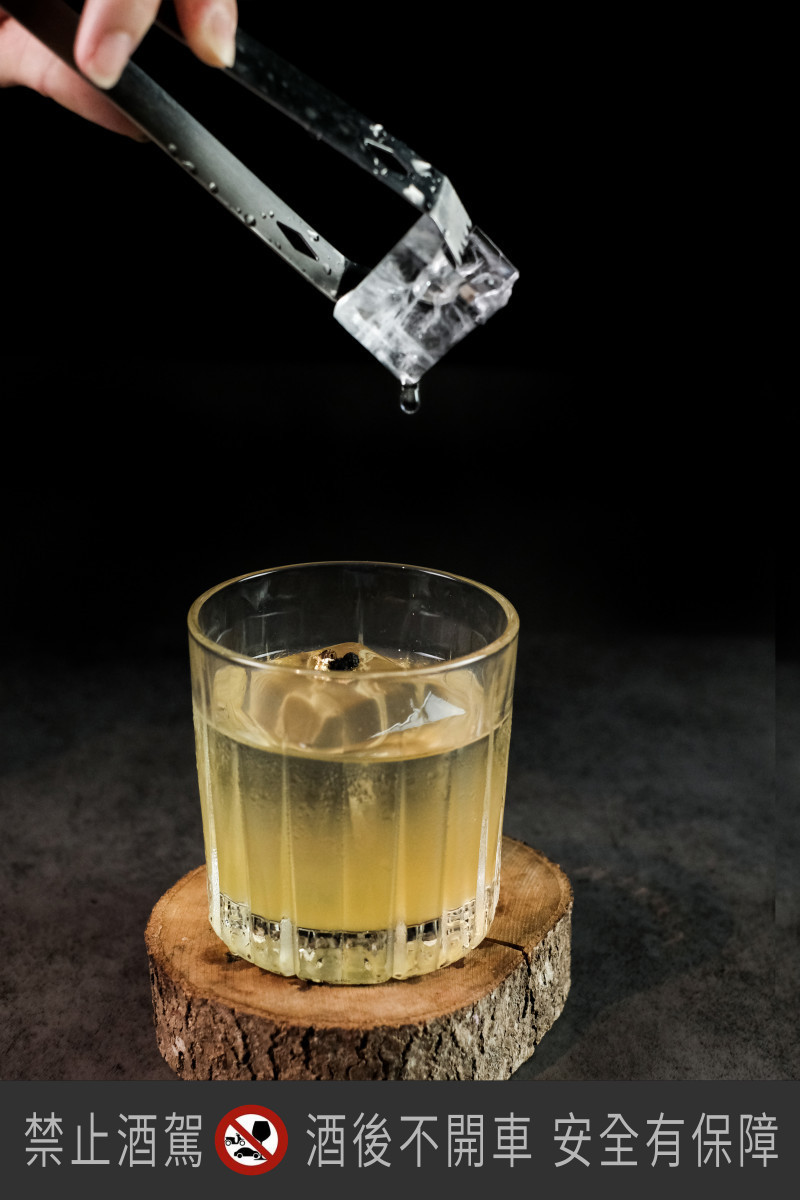 搭配串烤酒款,墜入雲海上的泰雅野性。