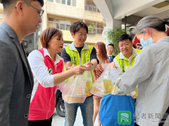 台中立委初選 立委助陣里長相挺發愛心便當搶民心