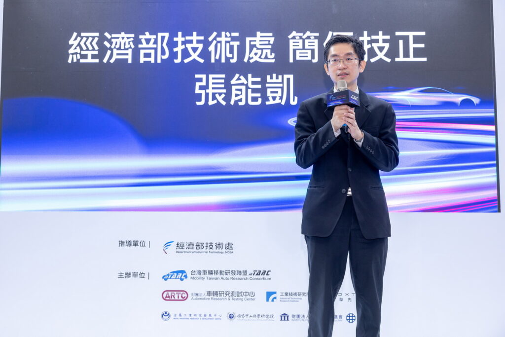 經濟部技術處簡任技正張能凱表示今年mTARC科專成果有兩大突破,包含催生3間新創公司以及台灣第一個在開放道路自駕的國際(澳洲)輸出案。
