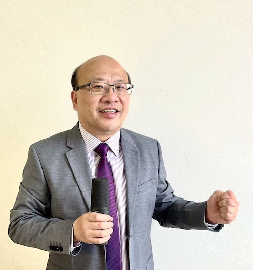 閱政治專欄作家吳俊裕