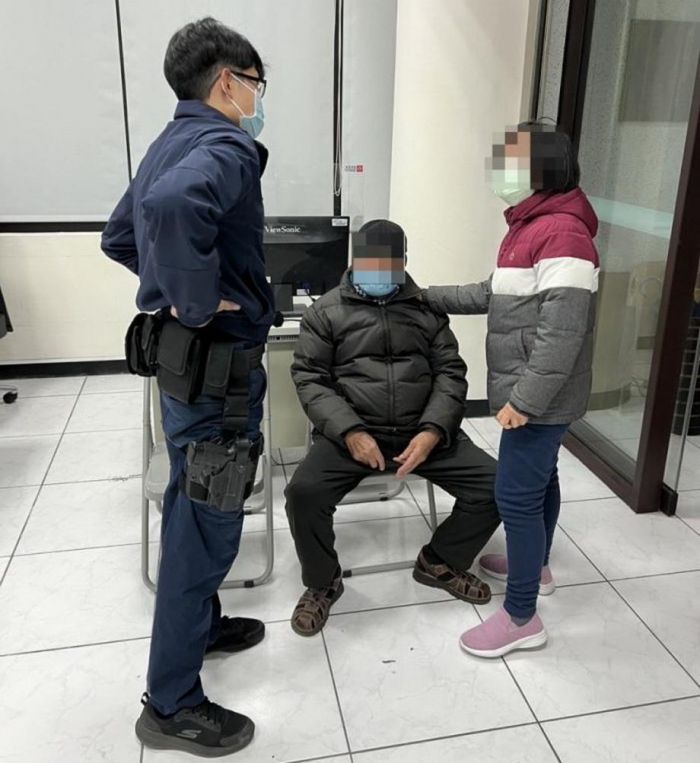 ８旬老翁負氣離家　斗六警運用科技設備定位尋人