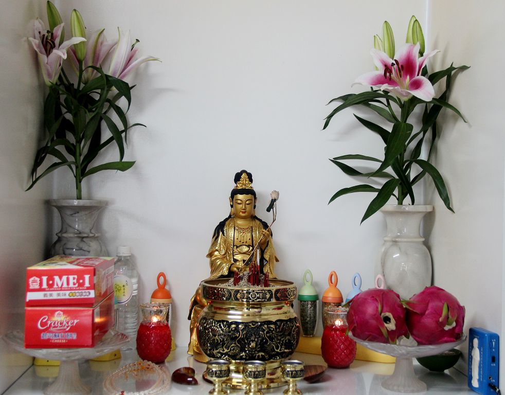 圖片說明：毛孩子普渡法會，依超渡動物靈之儀軌，誦經超渡。（記者徐煜勝翻攝）