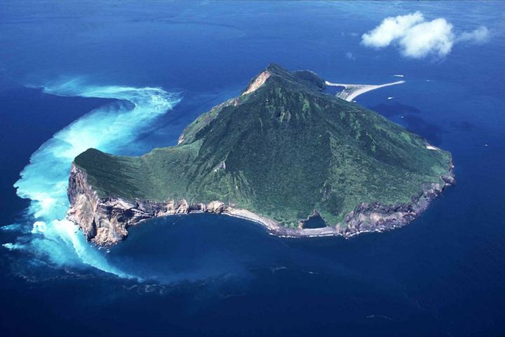 每年4月~9月氣候溫暖,是龜山島旅遊好時節。 圖:東北角管理處/提供