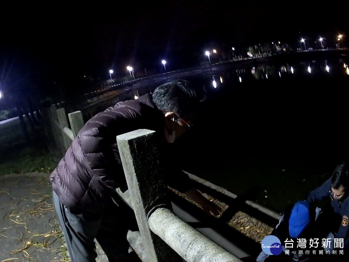 男子與姐爭吵負氣離家,警急救援幸平安。