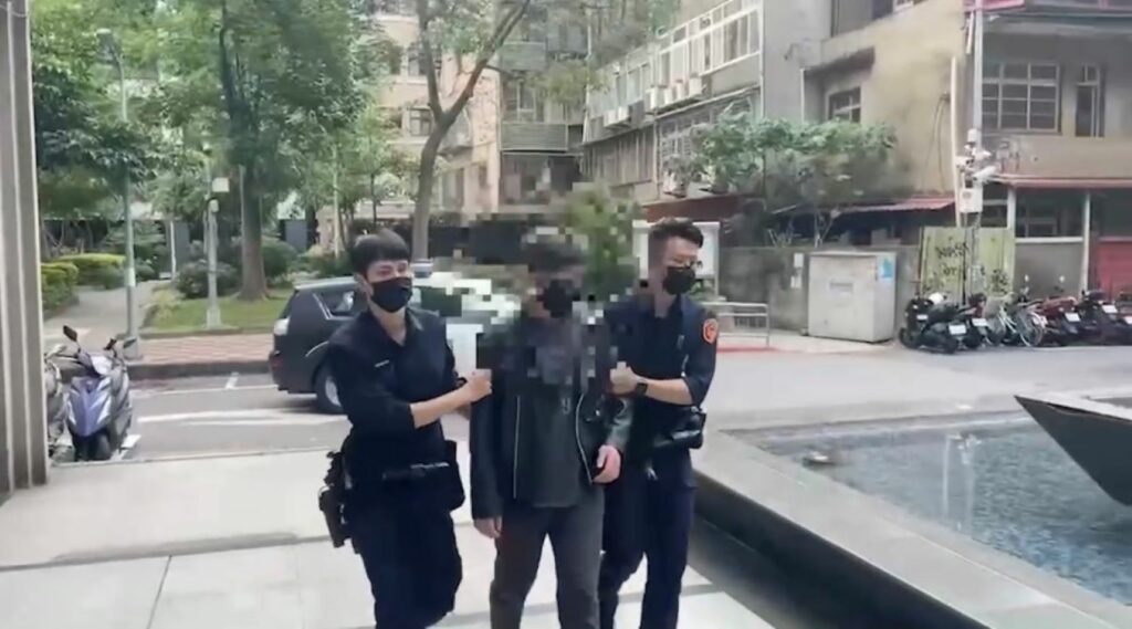 黃男逮捕畫面