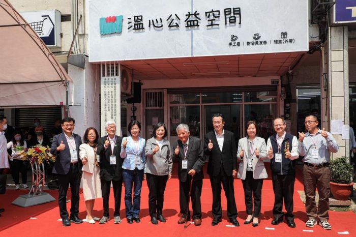 中市南區「溫心公益空間」開幕 讓身障朋友得到最好的照顧