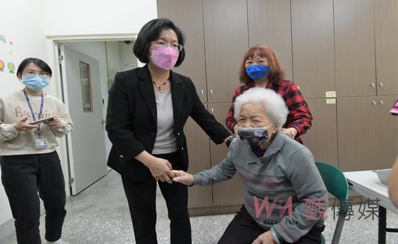 打得好縣民健康顧到到 彰化縣政府勇奪衛生福利部111年度流感疫苗作業四項績優