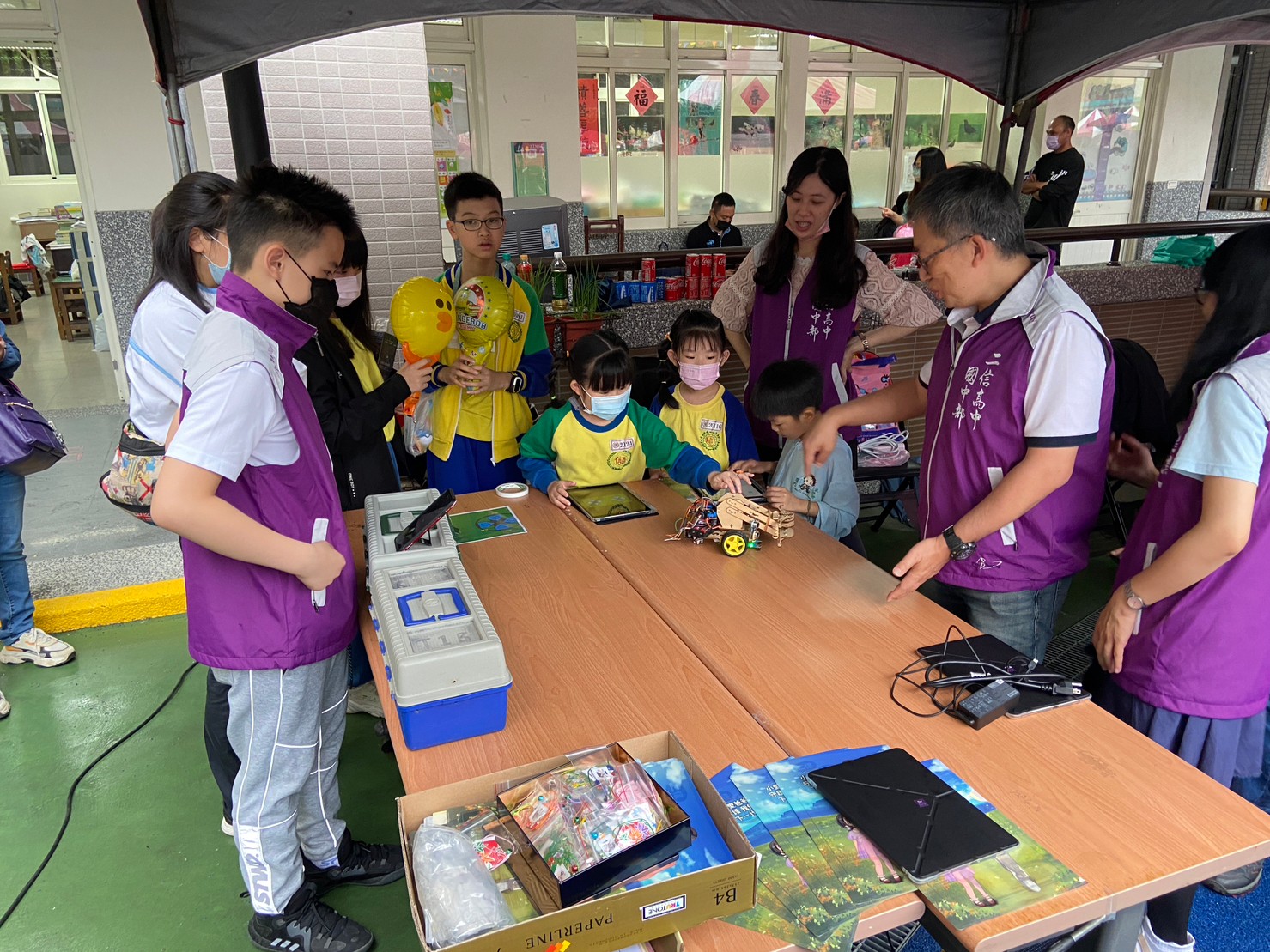 信義國小園遊會二信國中部生活智慧體驗區受歡迎