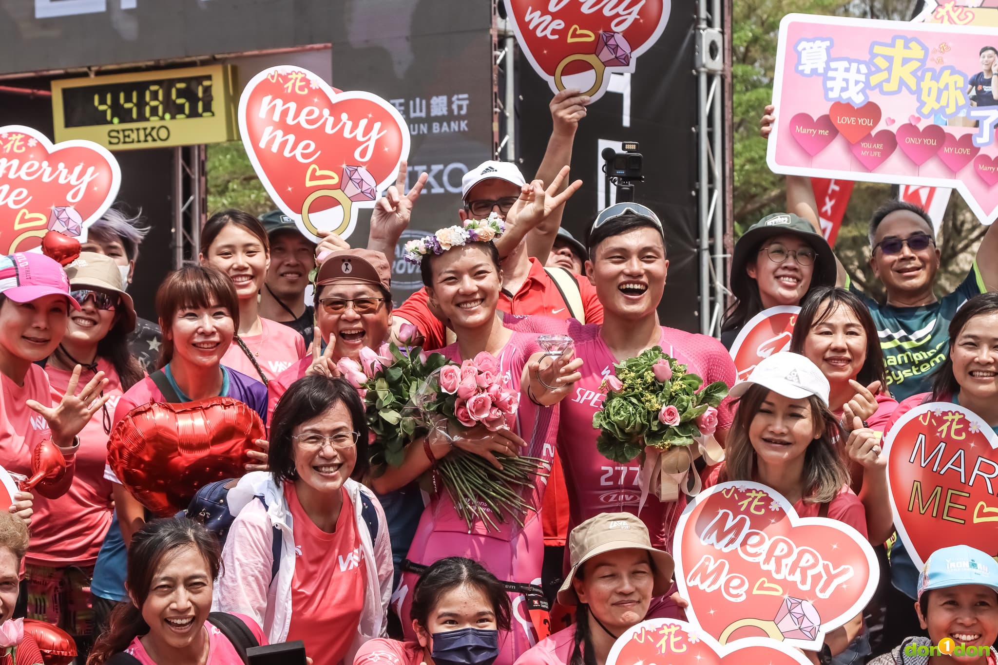 蔡曜宇 & 王千由 在 2023 XTERRA TAIWAN 上互許終生!現場充滿粉紅泡泡,相當浪漫呢