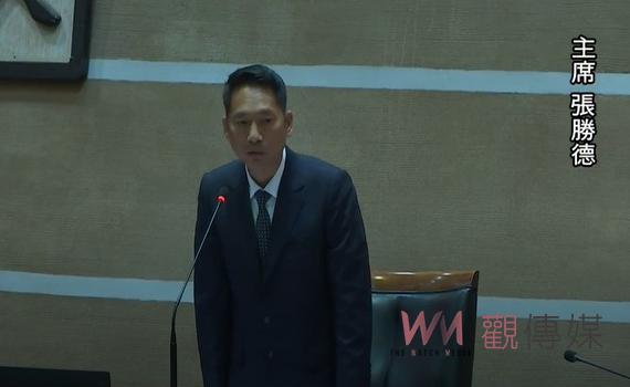 新議長初試啼聲首次主持會議 議員:再訓練一年應該就嫻熟了