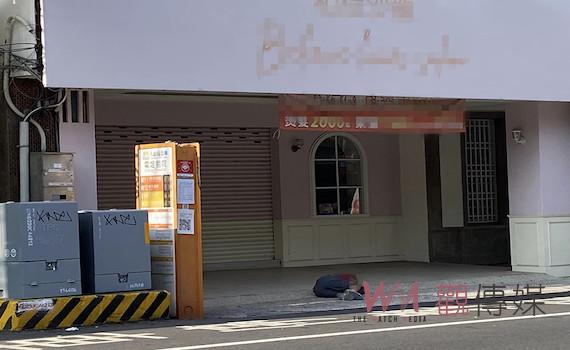小學生等公車竟就地「坐、躺、睡」 台南市交通局允諾解決