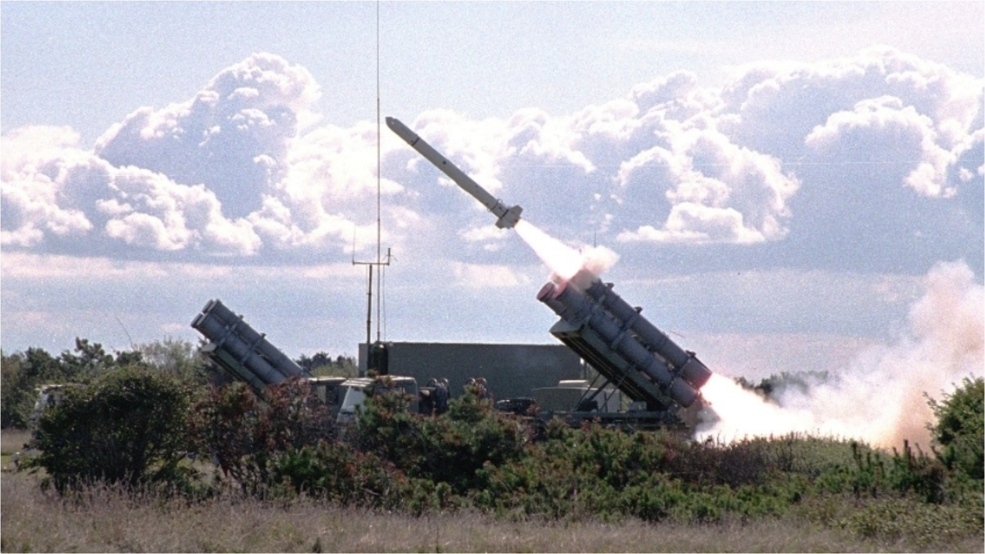 美國提供的陸基魚叉飛彈給,被烏克蘭軍方應用在對付俄羅斯軍隊入侵中。翻攝mil.in.ua網頁