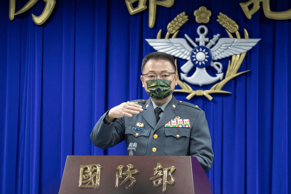 預防電力中斷釀軍事系統癱瘓 政府研發軍用機動化儲能設備 70 國防部發言人孫立方