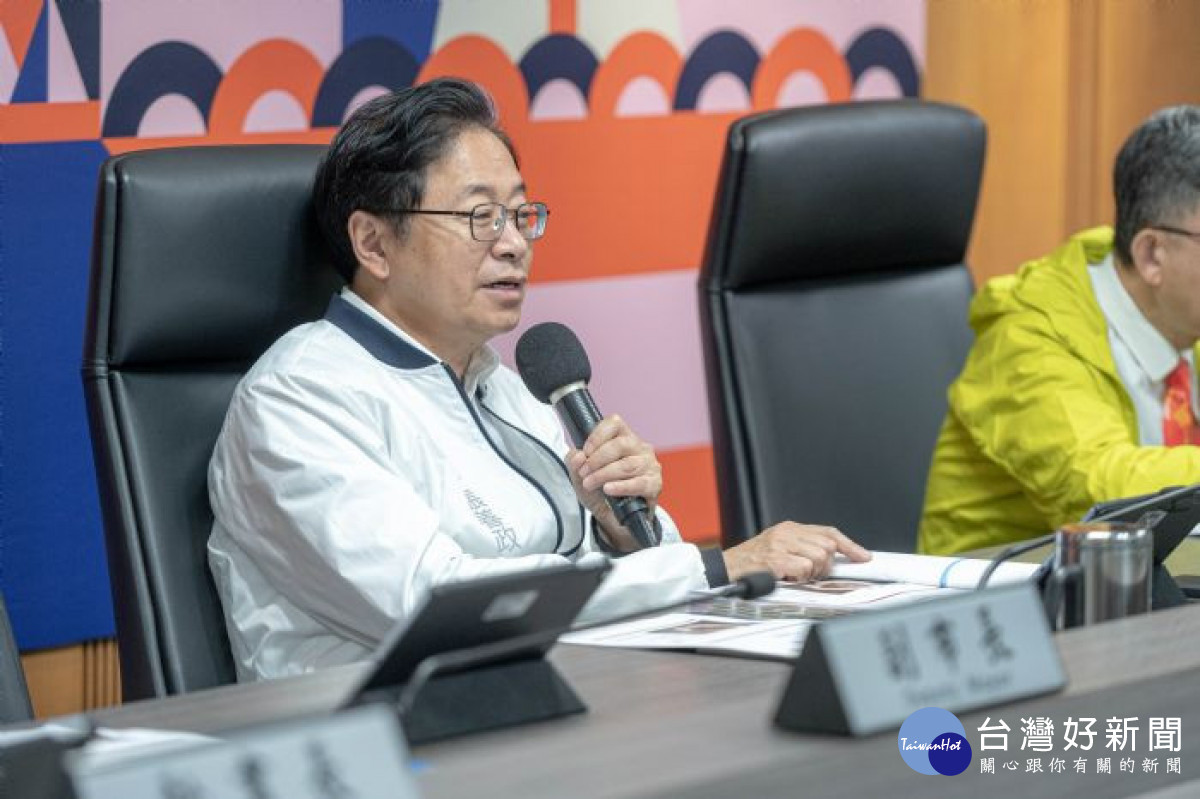 市長指示市府各局處務必隨時掌控現場情形，讓當地的交通及生活影響的衝擊降至最低。